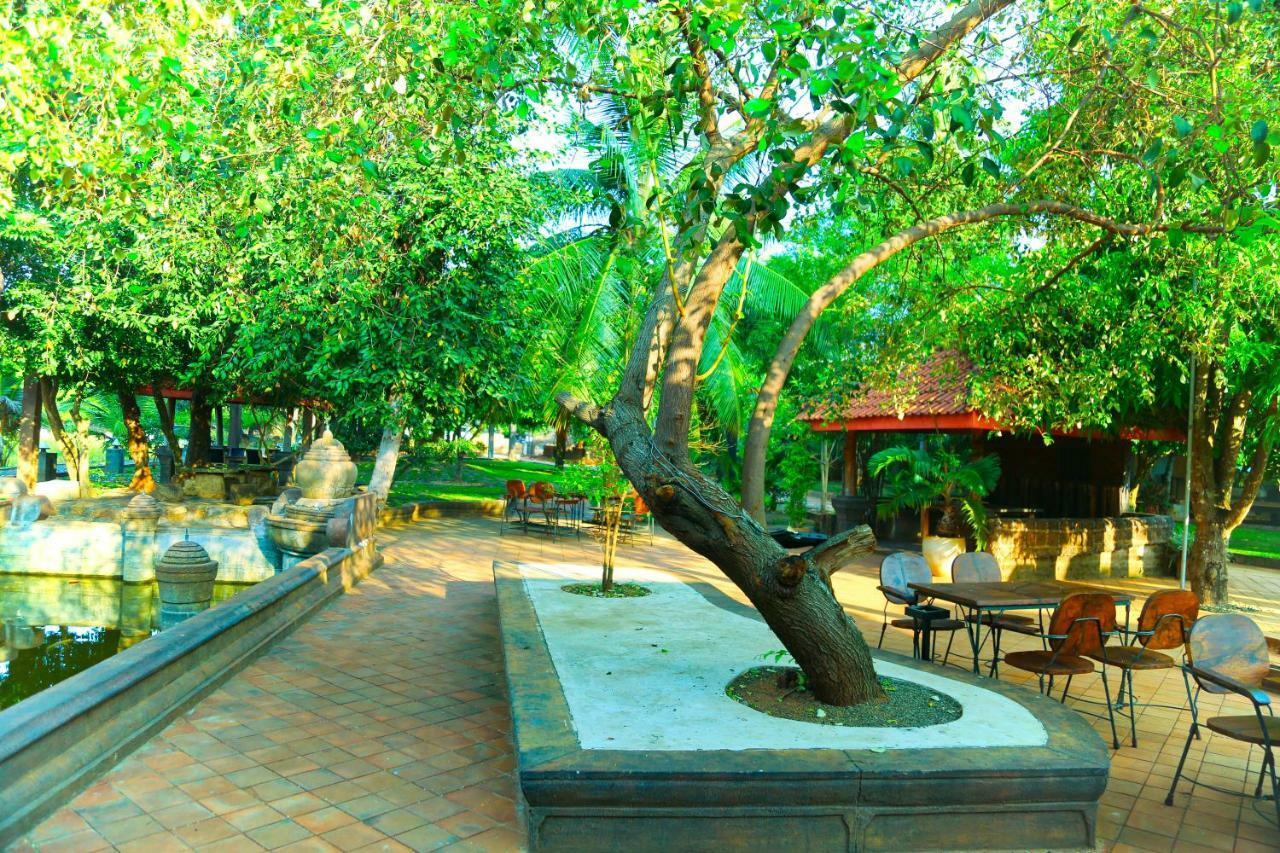 Avasta Resort And Spa Anuradhapura Dış mekan fotoğraf